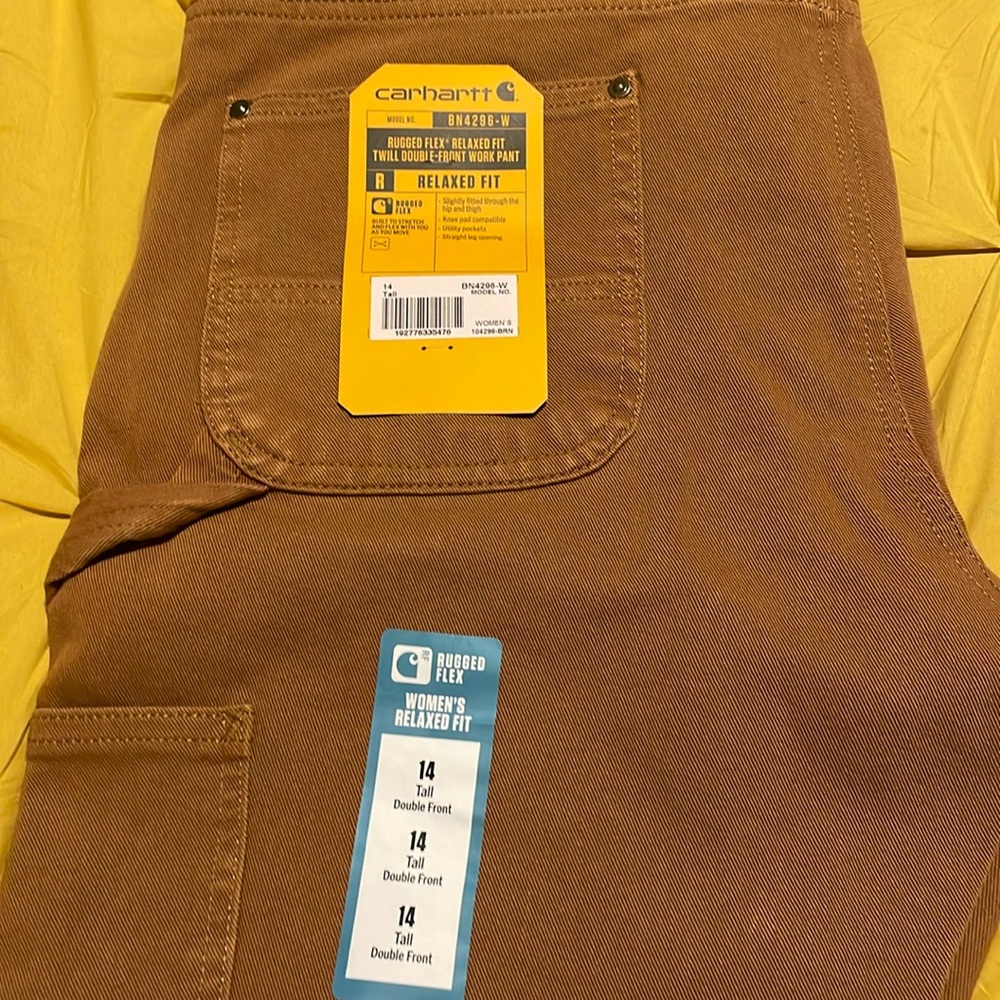 Carhartt jeans with pockets